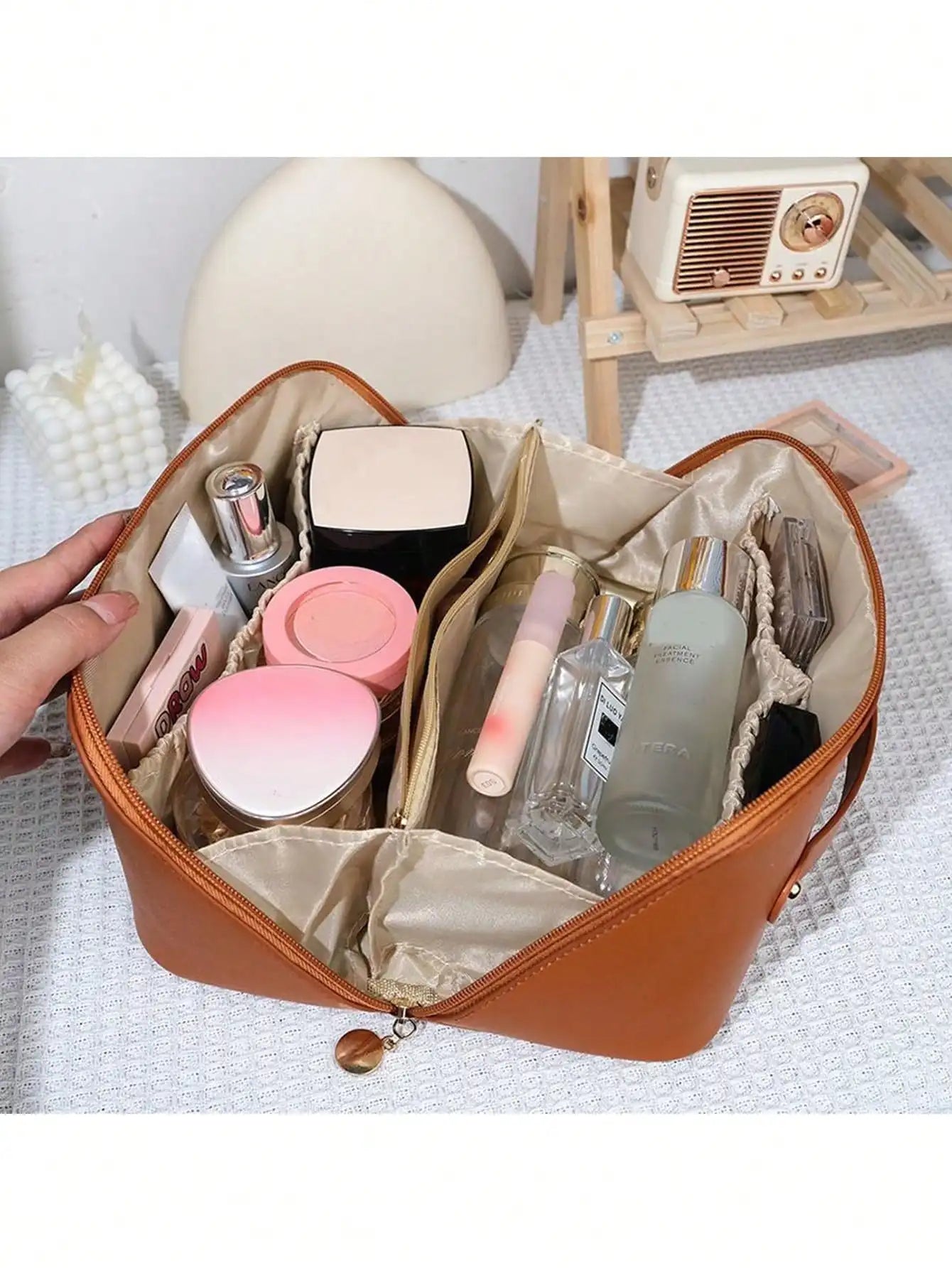 Large Travel Cosmetic Bag for Women Leather Makeup Organizer Female Toiletry Kit Bags Make Up Case Storage Pouch Luxury Lady Box