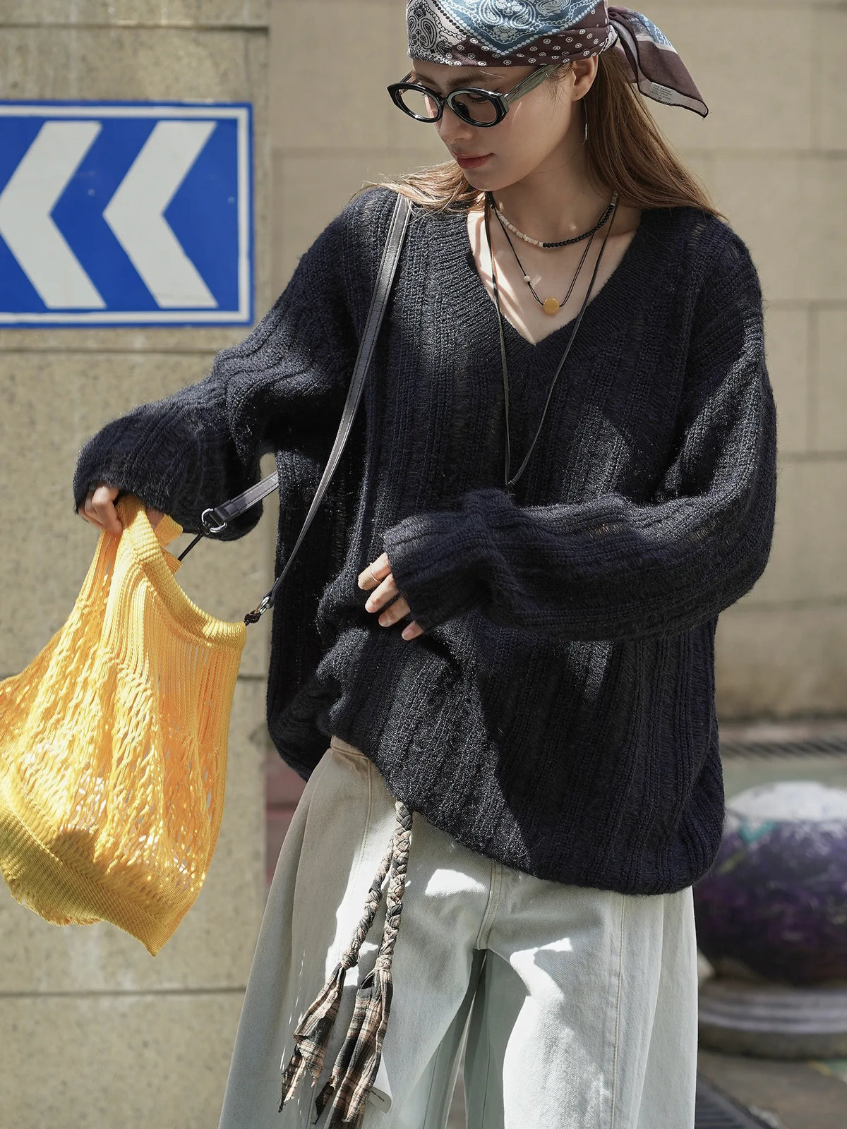 2026 New Women Soft Material Pullovers V-Neck Autumn Women Sweater Clothes Knitted Pullovers Long Sleeve Sweater Pull Femme