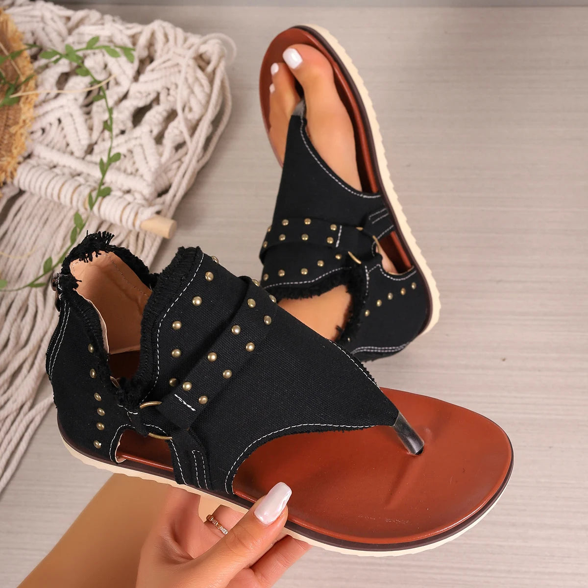 Sandals Women Summer Shoes Platform Sandals New Designer Sandals Fashion Clip Toe Gladiator Female Plus Size Beach Slides Women
