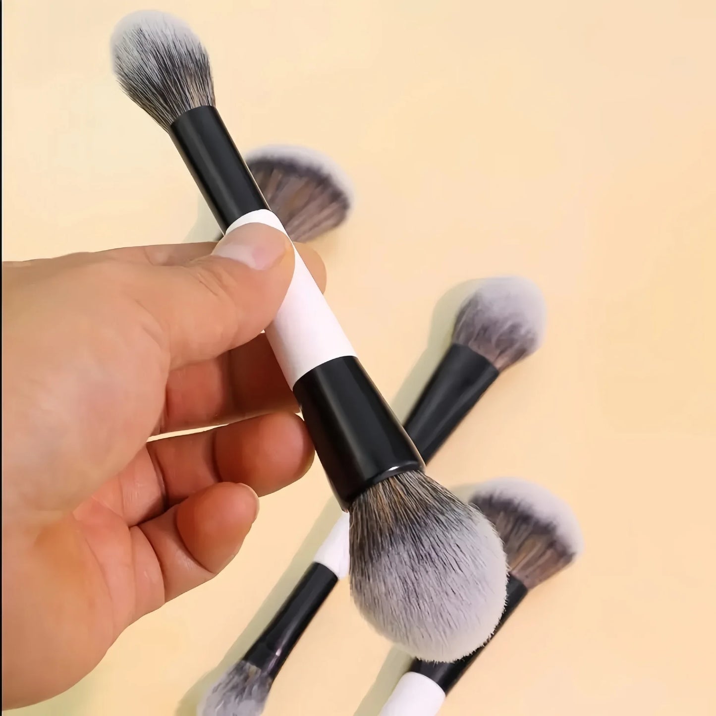 1pcs Double Head Makeup Brushes Flat Angled Foundation Concealer Contour for Blending Loose Powder Liquid Cream Cosmetic Tools