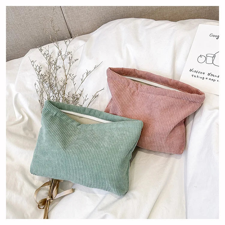 Women Makeup Bag Cosmetic Pouch Portable Travel Makeup Tote Bag Large Women's Cosmetic Bag Outdoor Travel Essentials Organizer
