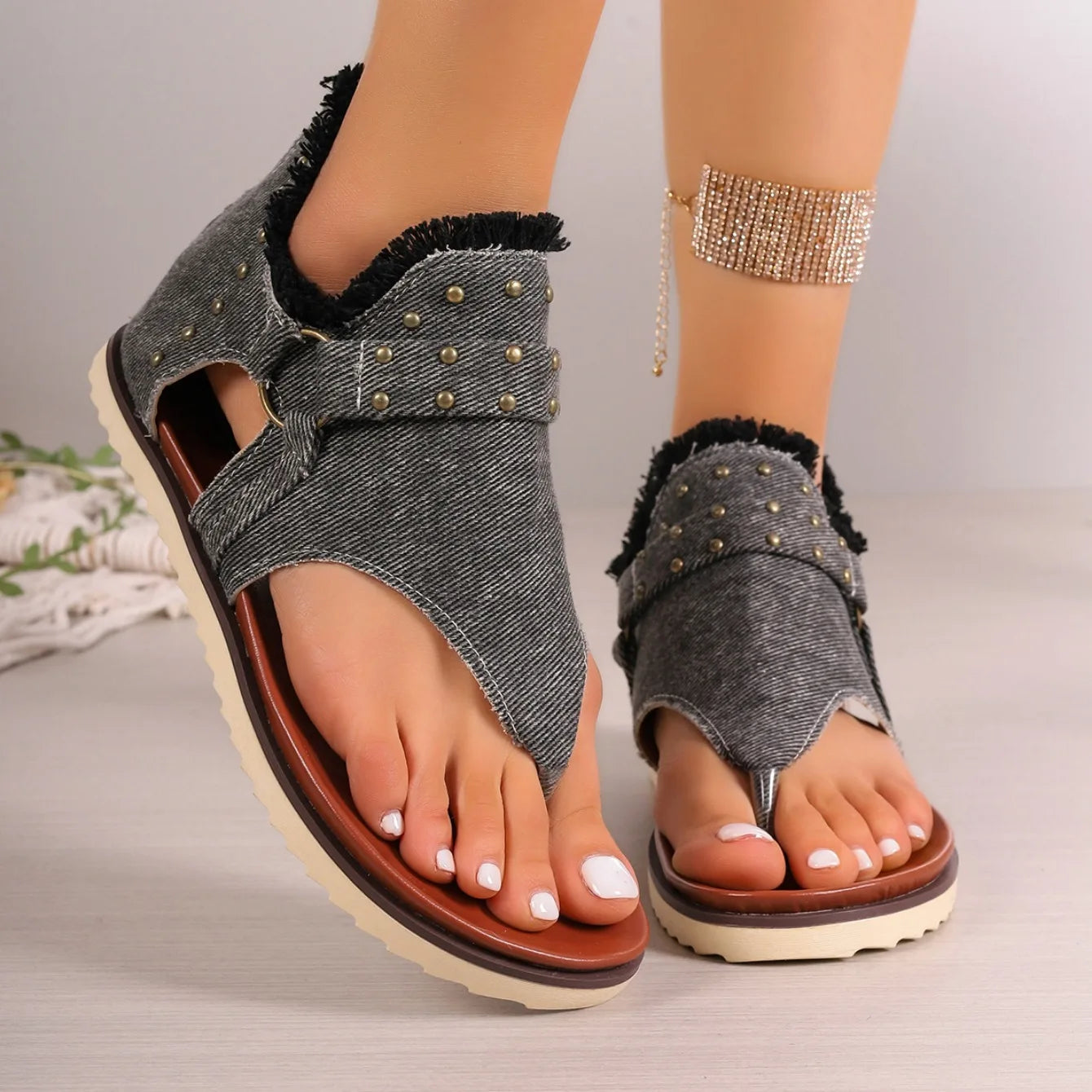 Sandals Women Summer Shoes Platform Sandals New Designer Sandals Fashion Clip Toe Gladiator Female Plus Size Beach Slides Women