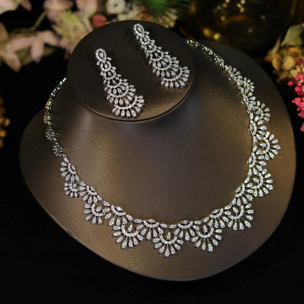 ASNORA Luxury Shiny CZ Zircon Hollowed-out Shape Wedding Banquet Necklace Pageant Bridal Jewelry Sets for Women X0617