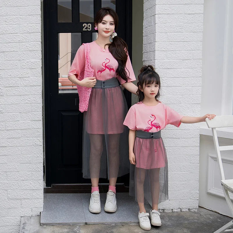 Fashion Couple Clothing Mom Duaghter Girl Long Tee Shirts Tulle Skirt Two Piece Sets Dad Son Outfit Family Pink Clothes