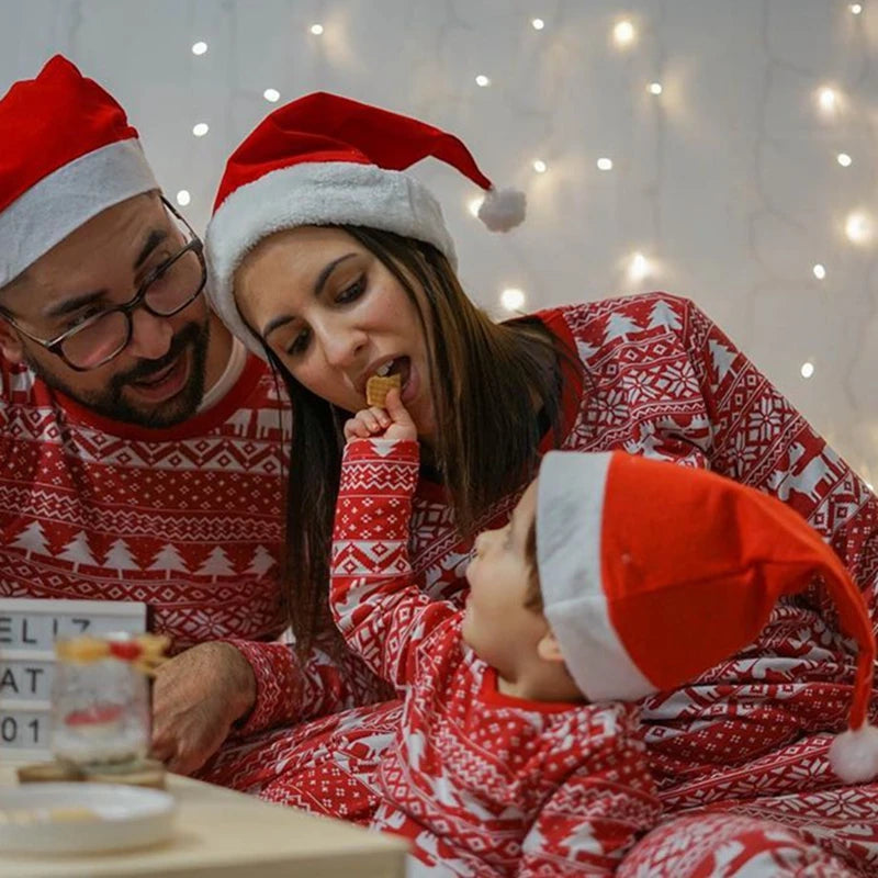 Mommy and Me Clothes 2026 New Christmas Pajamas Set for Family Soft Cute Sleepwear Adults Kids 2 Pieces Suit Xmas Look Outfits