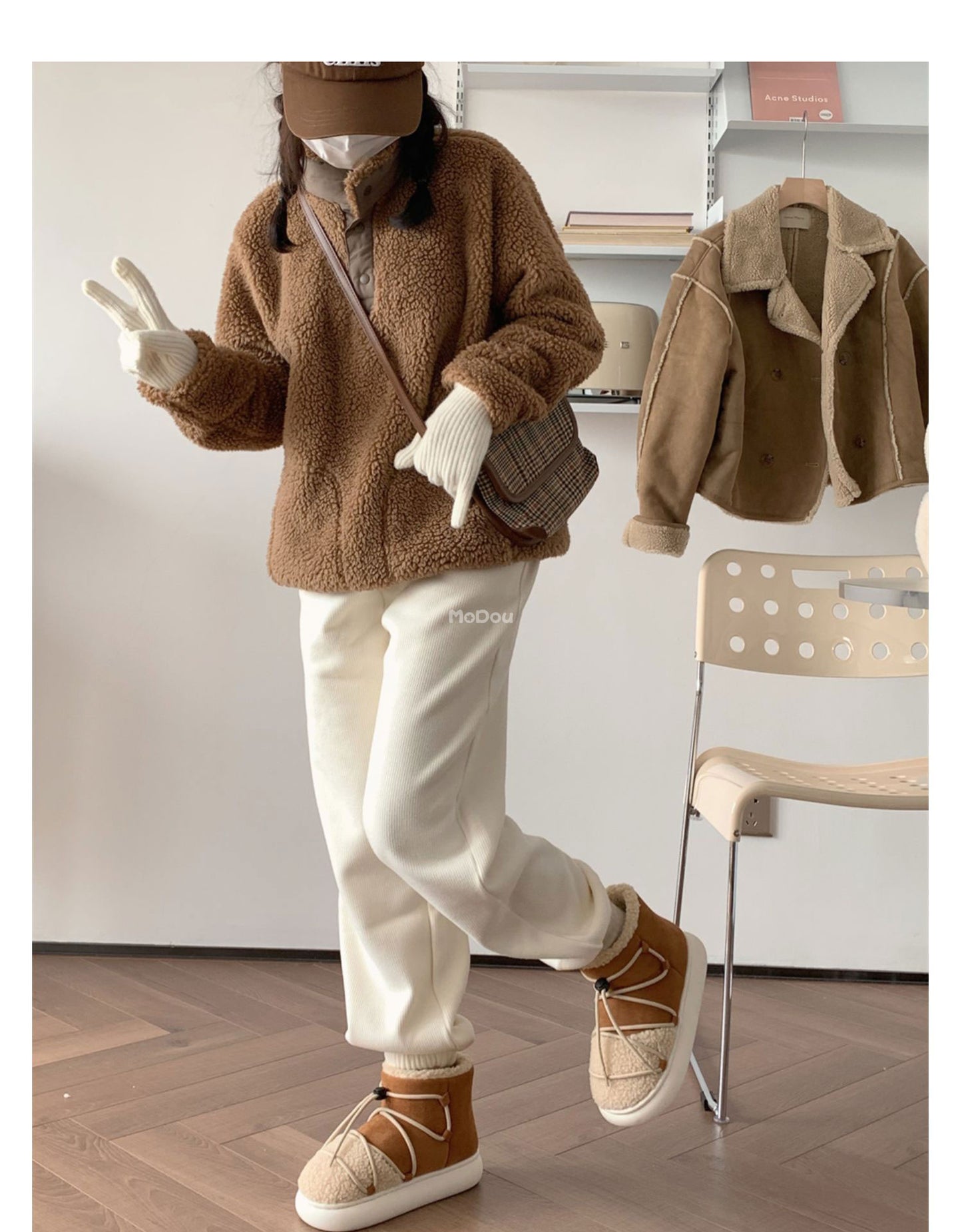 Winter New Warm Snow Boots 2025 Fur Design Women Short Boots Non-slip Light Comfortable Child Home Slippers High Top Shoe