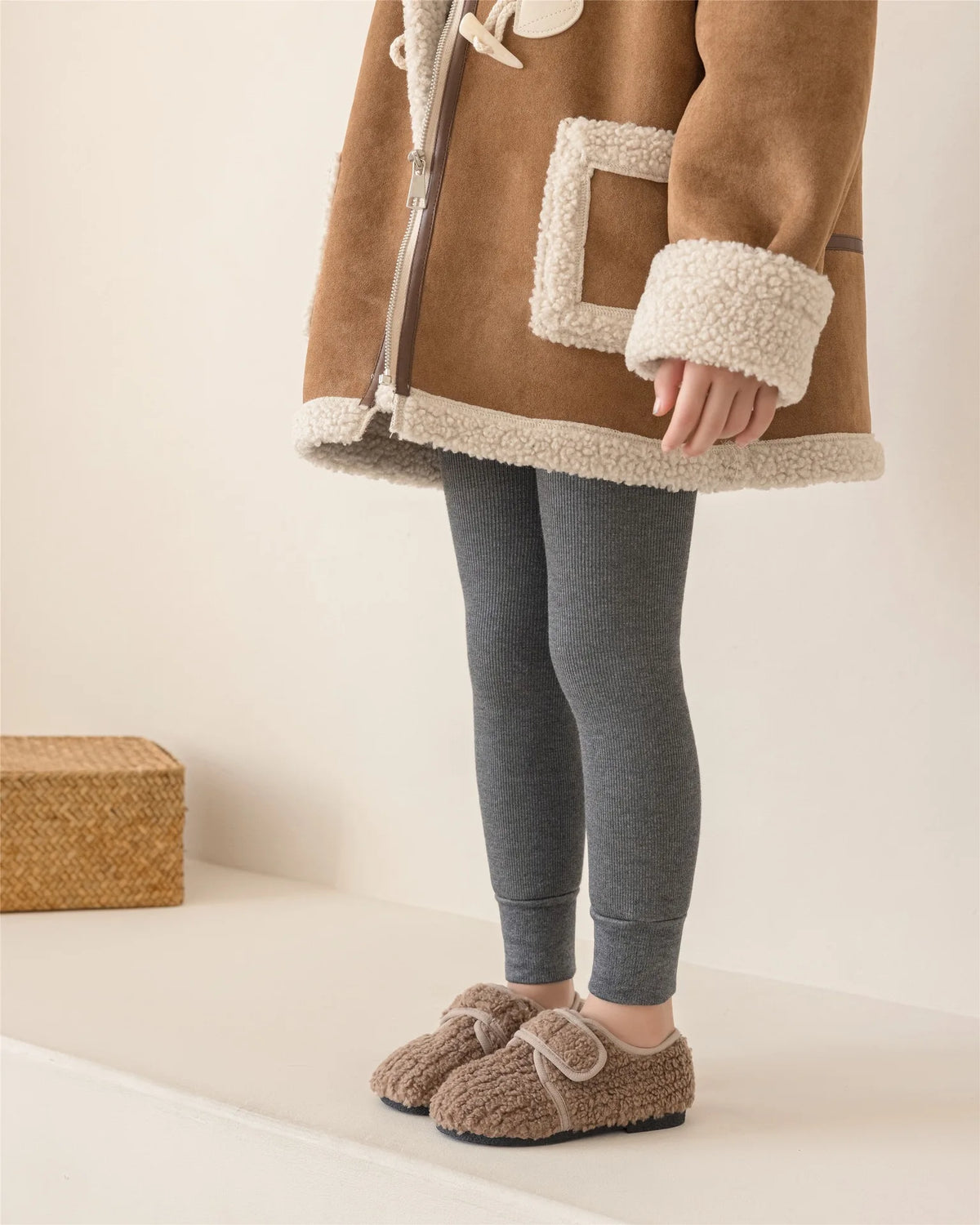 Girls Thermal Leggings Autumn Winter Thick Fleece Lined Kids Warm Stretchy Skinny Pants Solid Color Children Casual Trousers