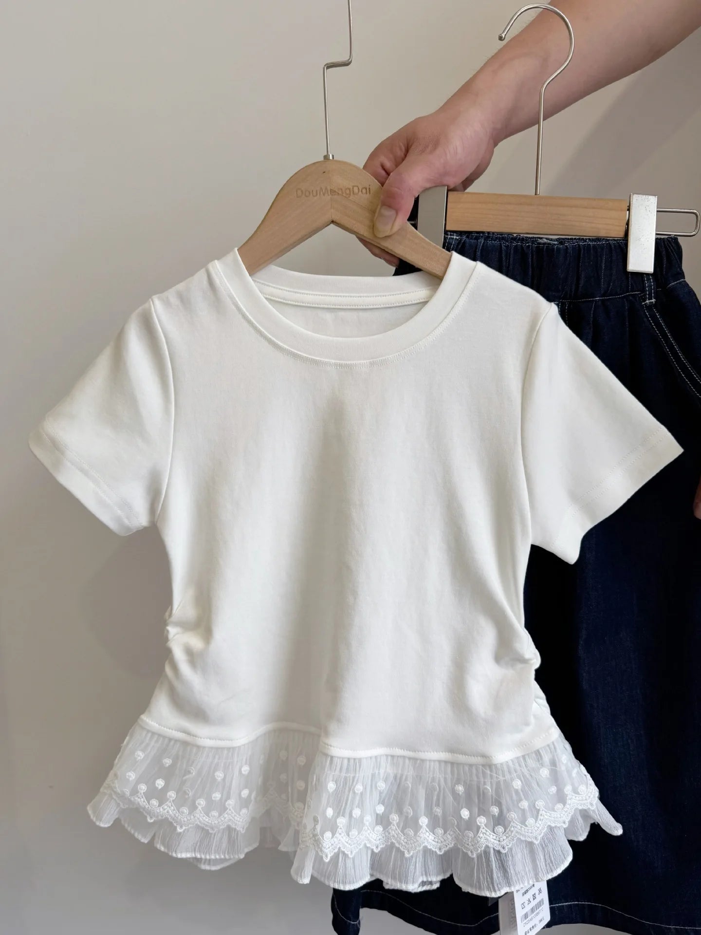 2025 Spring Summer Girls White Tee: Lace Trim Ruffle Short Sleeve Top for 3-14Y Teens Girls T-shirt Versatile Fashion Blouse
