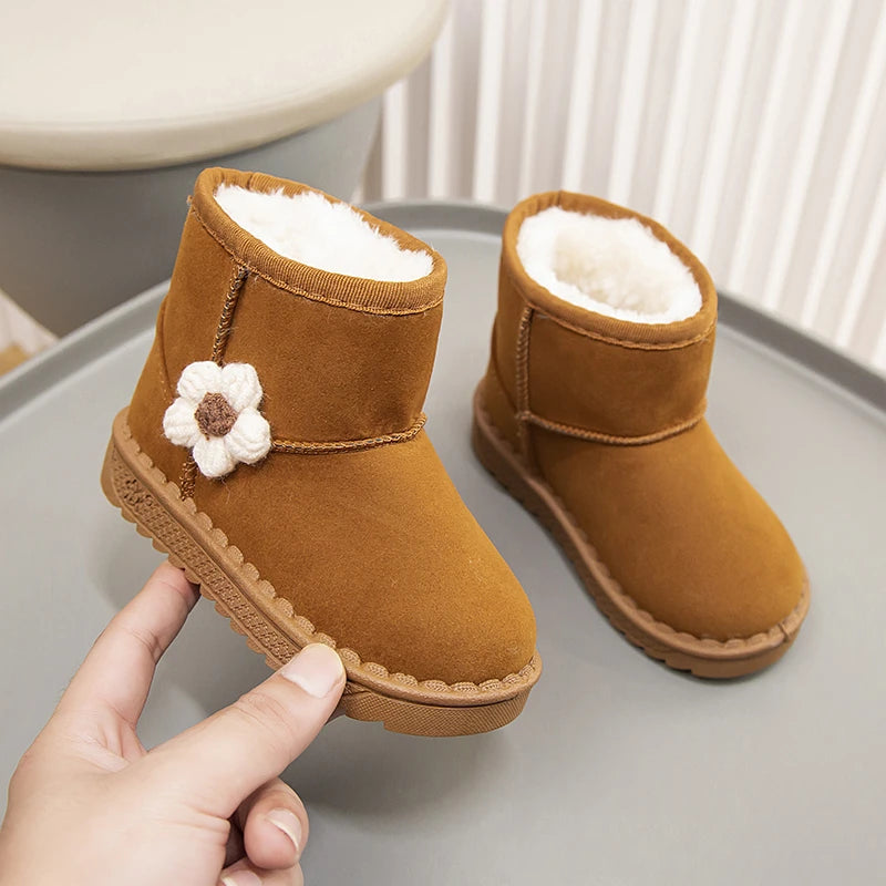 Girl's Winter Snow Boots Appliques Furry Platform Suede Kids Short Boot Four Colors Flexiable Non-slip Warm Chic Children Boot