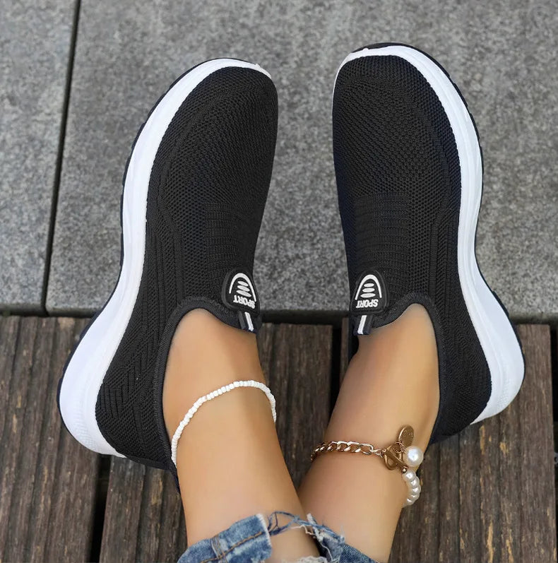 Women Shoes Mesh Casual Shoes Lightweight Slip on Tennis Shoes Fashion Soft Sole Loafers Flats Outdoor Plus Size Women Sneakers