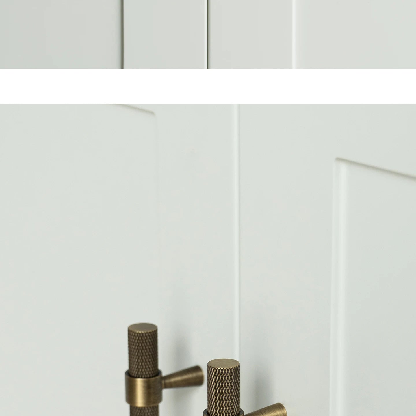 Santaya Solid Antique Brushed Brass Handles Kitchen Cabinet Pulls Bedroom Wardrobe Drawer Knobs Furniture Bronze Handle