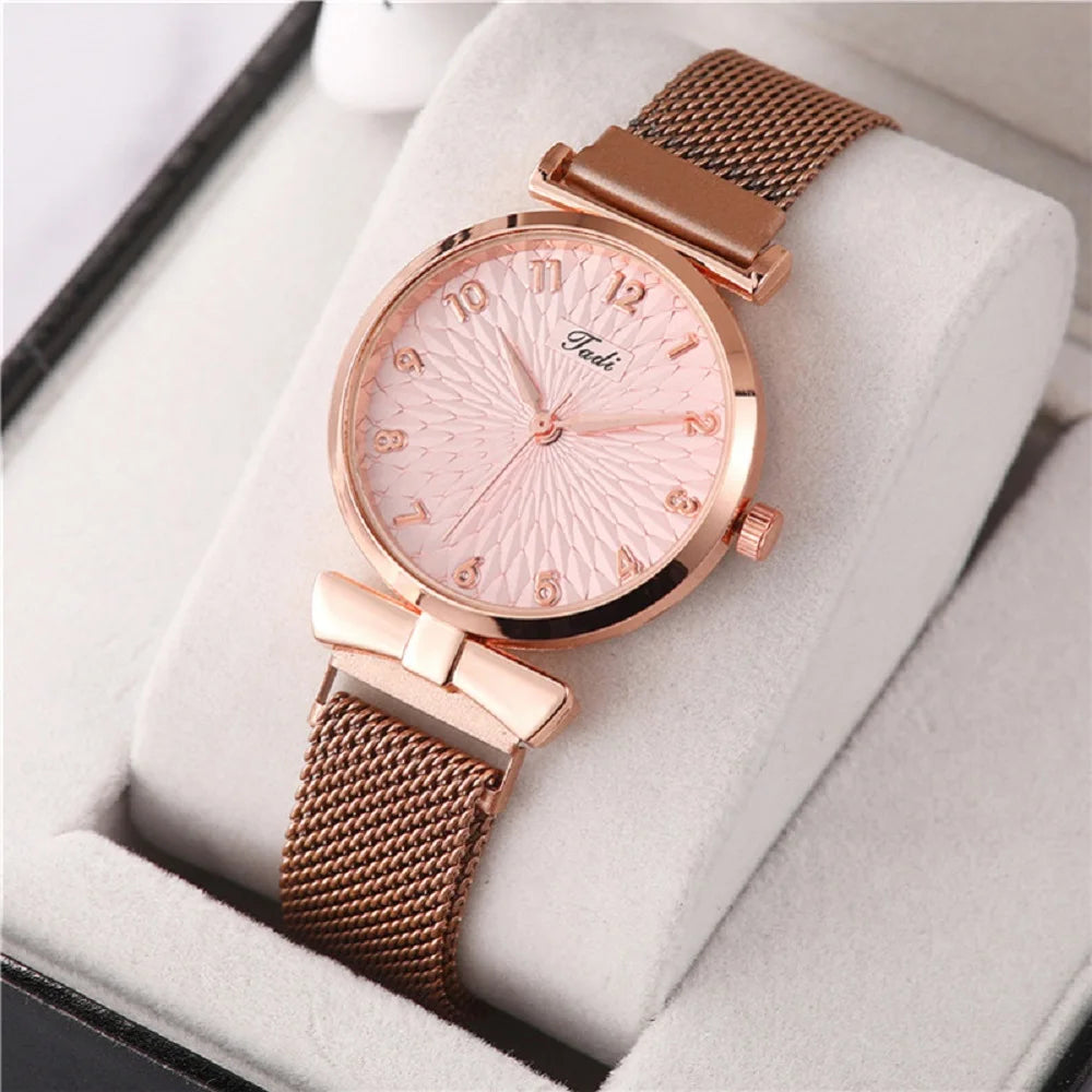 Fashion Women Watches Luxury Leather Buckle Flower Rhinestone Watch Ladies Quartz Wrist Watch Bracelet Set Reloj Mujer