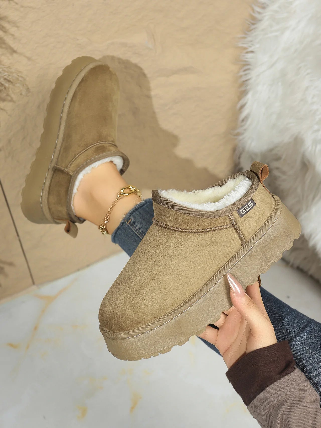 Snow Boots for Women 2026 Winter New Cashmere Warm Thick Soles Without Heel-covered Hair Half Slipper Cotton Shoes for Women