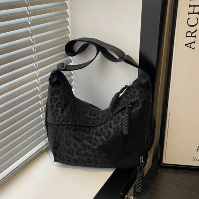 Women Fashion Leopard Print Crossbody Bag Large Capacity Hobo Shoulder Bag for Daily Commuter Multi Pocket Armpit Tote Bag