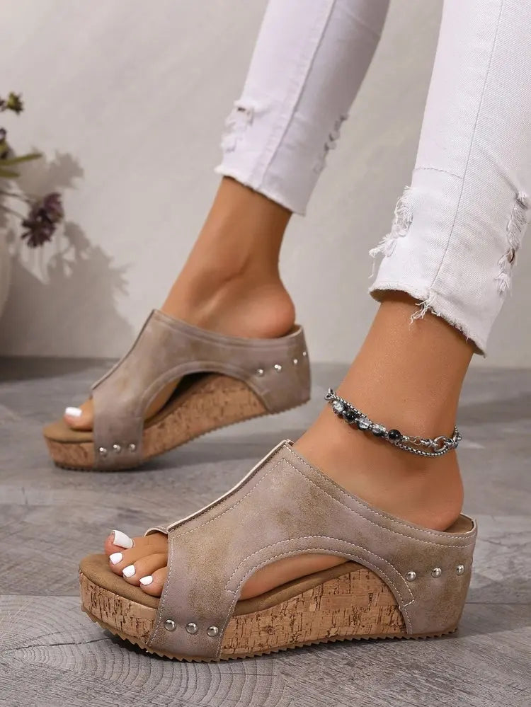 Women's Fashion Wedge Sandals Cork Platform Mules Open Toe Studded Slide Sandals Casual Summer High Heel Slides for Women Ladies