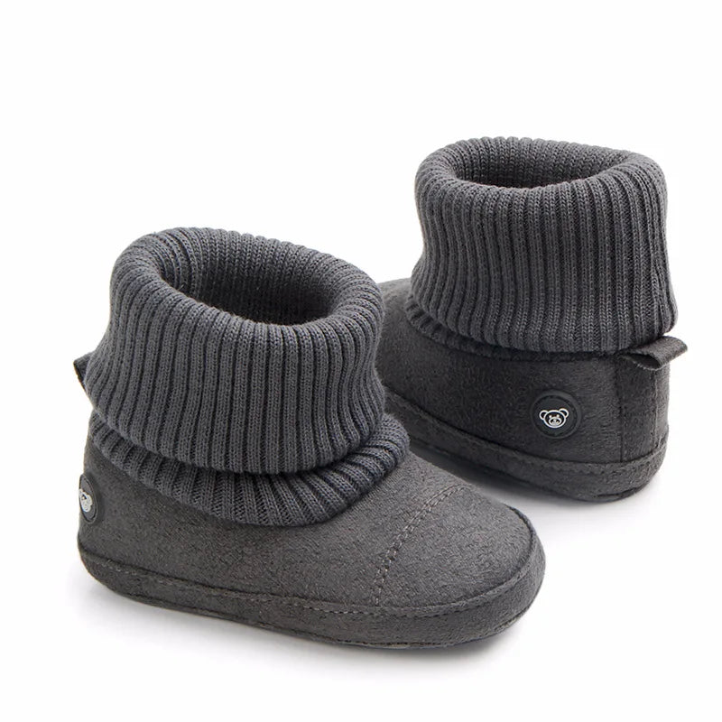 2024 Winter Baby Boots, Infant Girls Boys Warm Fashion Solid Shoes with Fuzzy Balls First Walkers Kid Shoes 0-18M High Quality