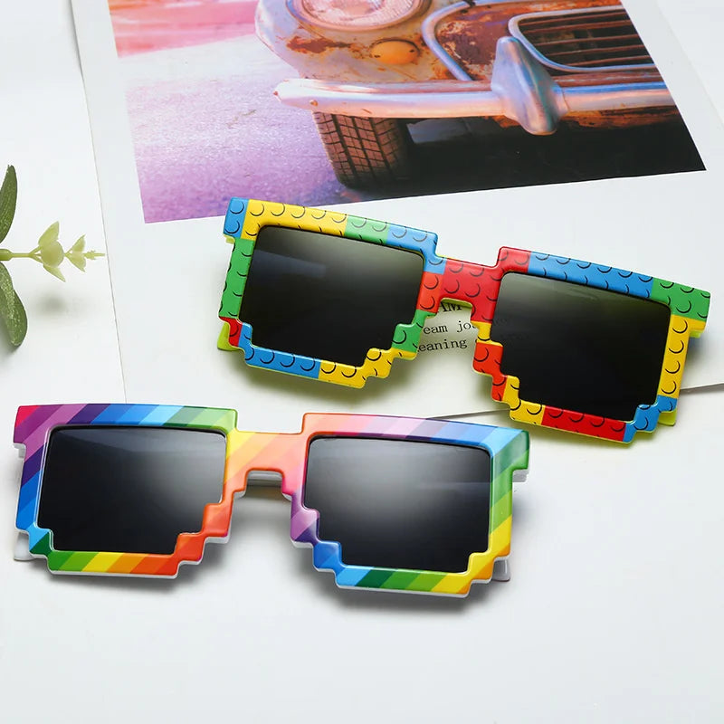 Fashion Kids Sunglasses Small Size And Large Size Sunglasses Mosaic Rainbow Colors Boys And Girls Pixel Glasses Novelty Kid Gift