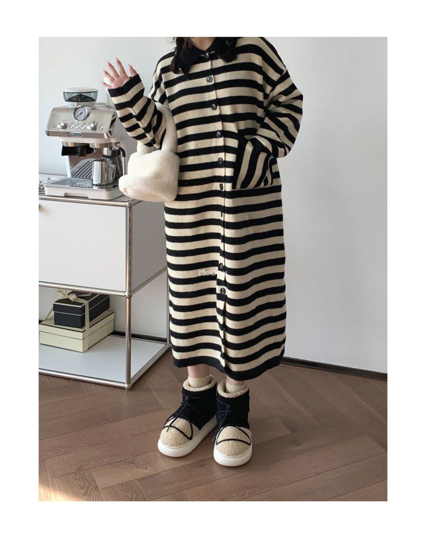 Winter New Warm Snow Boots 2025 Fur Design Women Short Boots Non-slip Light Comfortable Child Home Slippers High Top Shoe