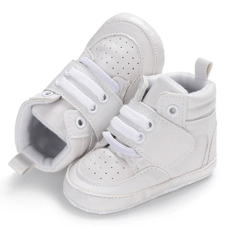 Zapatos de bebé recién nacido, niño y niña, deporte clásico, suela suave de cuero PU, zapatillas informales multicolor para primeros pasos, zapatos de bautismo blancos