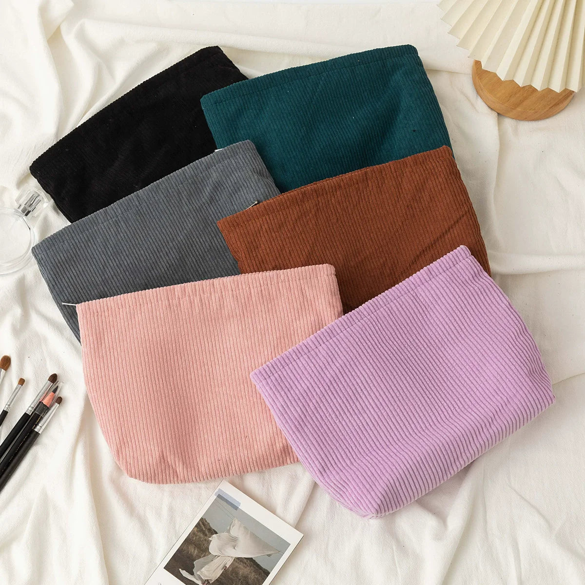 Women Makeup Bag Cosmetic Pouch Portable Travel Makeup Tote Bag Large Women's Cosmetic Bag Outdoor Travel Essentials Organizer