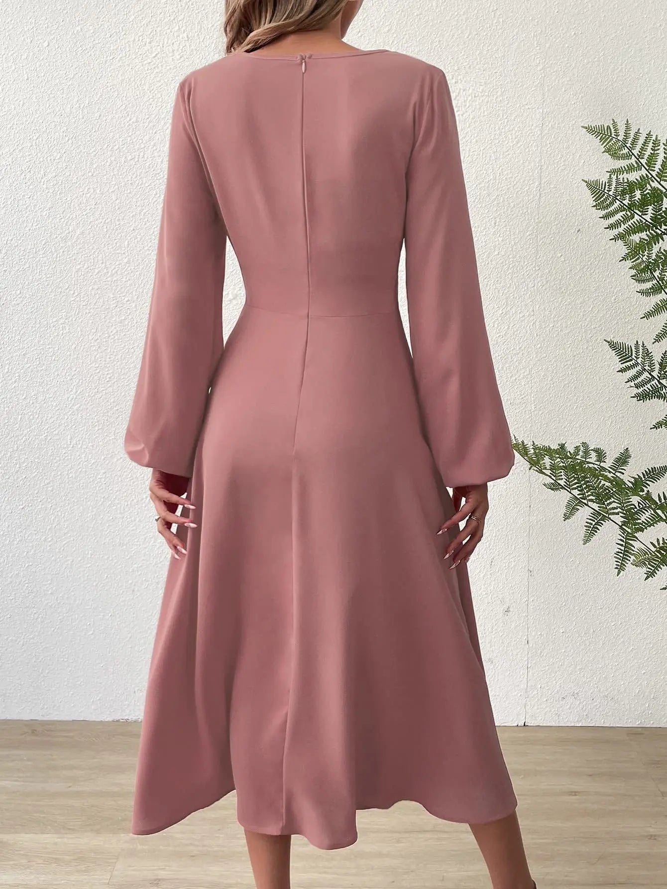 European American Fashion Spring Summer Fashion V-neck Lantern Long-sleeved Skirt Twisted Edge Elegant Mid-length Dress