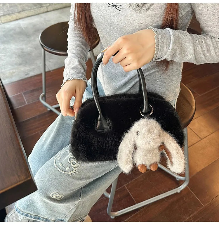 autumn and winter cute plush handbag women's 2025 new fashion versatile shoulder messenger bag