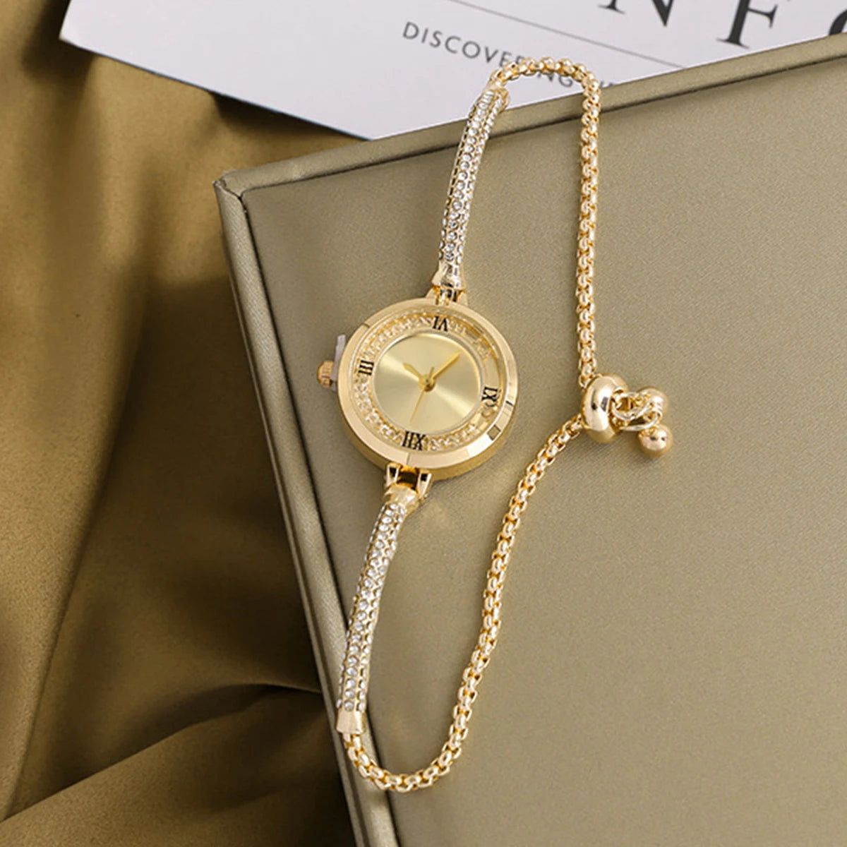 Women's Light Luxury High Sense Watch Simple and Fashionable Women's Small Disc Stainless Steel Chain Quartz Watch Reloj