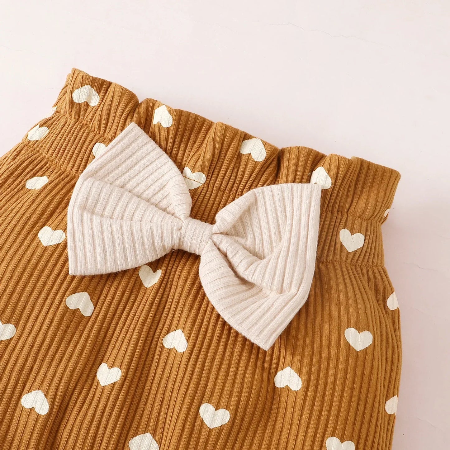Conjunto de ropa de otoño para bebé recién nacido, 3 uds., Top tejido de manga larga, mono estampado con pantalones de corazón de amor, conjunto con diadema