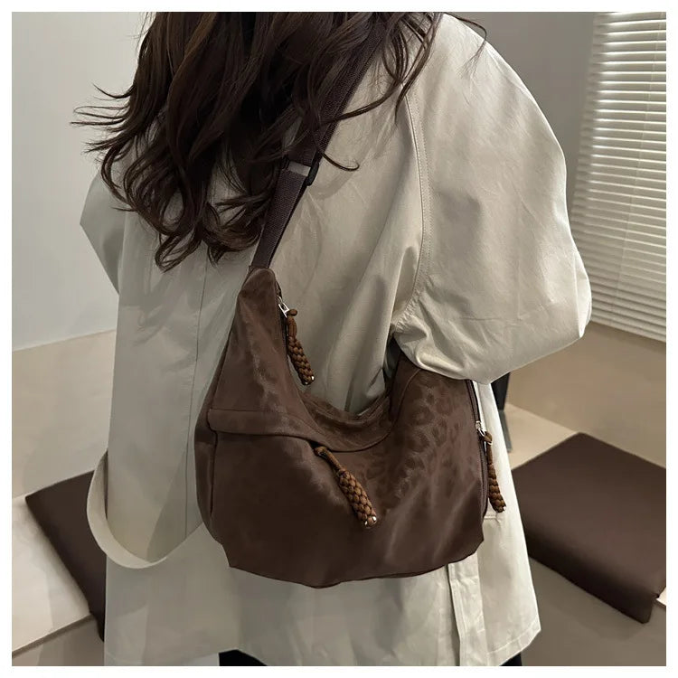 Women Fashion Leopard Print Crossbody Bag Large Capacity Hobo Shoulder Bag for Daily Commuter Multi Pocket Armpit Tote Bag