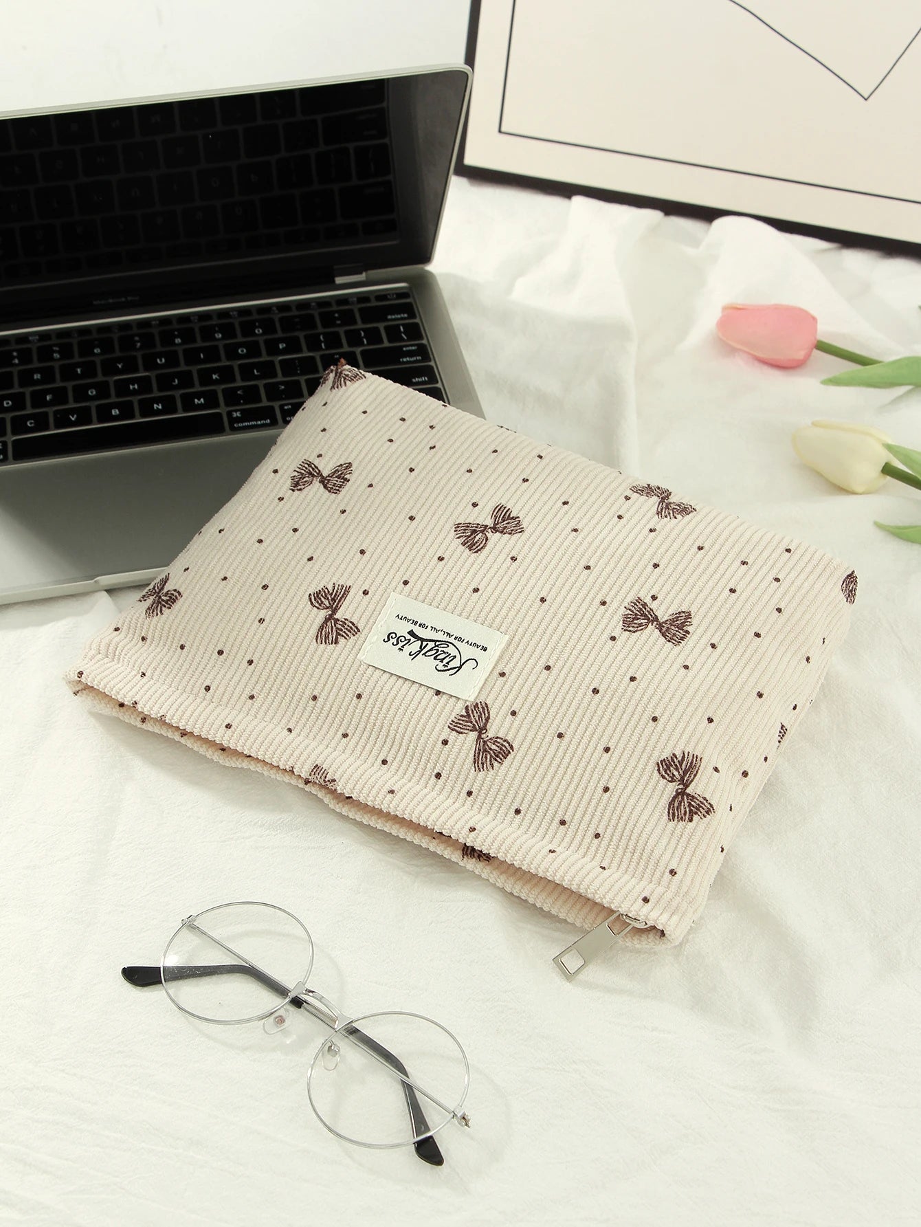 1 piece/set beige heart, bow makeup bag, heart pattern clutch, multifunctional fashion makeup bag, cute makeup brush storage bag