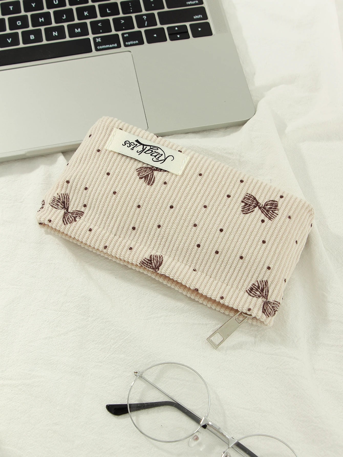1 piece/set beige heart, bow makeup bag, heart pattern clutch, multifunctional fashion makeup bag, cute makeup brush storage bag