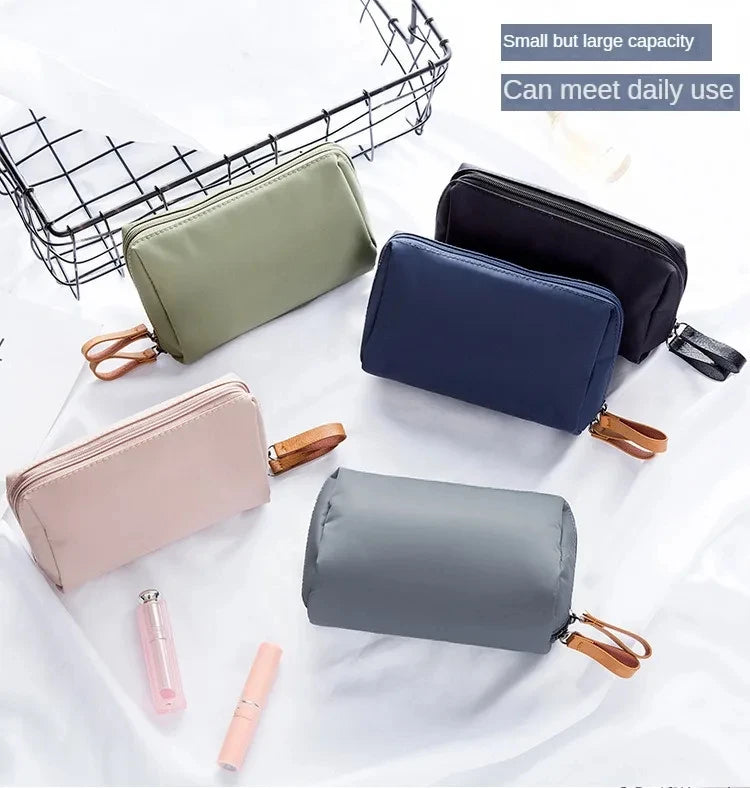 Travel Makeup Bag Cosmetic Bag Women Makeup Pouch Toiletry Bag Fashion Necessaries Make up Organizer Case Cosmetic Bags