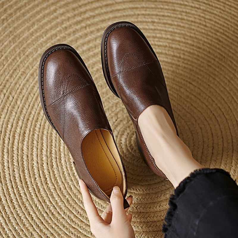 2025 New Spring Genuine Leather Women Shoes Round Toe Women Pumps Brogue Designs Shoes for Women Med Heel Loafers Ladies Shoes