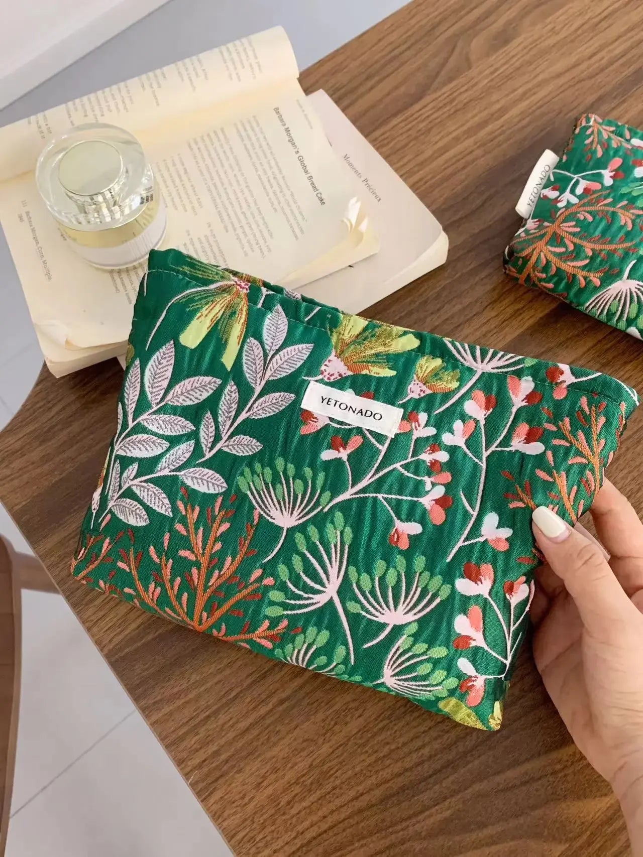 Makeup Bag Women Cosmetic Bag Flower Toiletry Pouch Case Organizer Make Up Bag Travel Wash Girls Travel Storage pouch