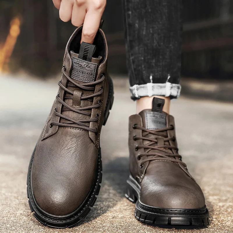 Winter Men Boots Outdoor Leather Ankle Boots Lightweight High Top Casual Boots Designer Male Work Boots Classic Handmade Boots