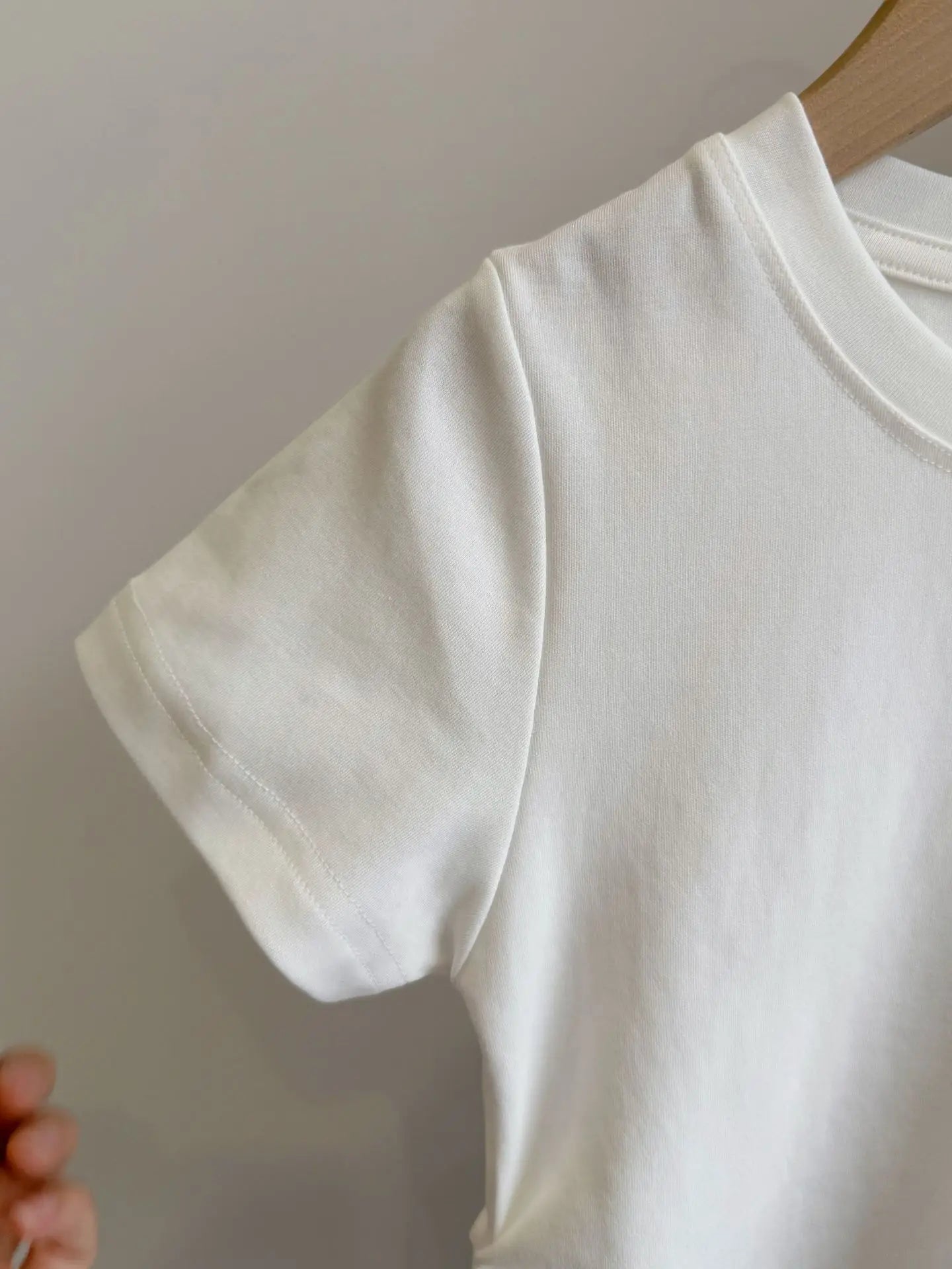 2025 Spring Summer Girls White Tee: Lace Trim Ruffle Short Sleeve Top for 3-14Y Teens Girls T-shirt Versatile Fashion Blouse