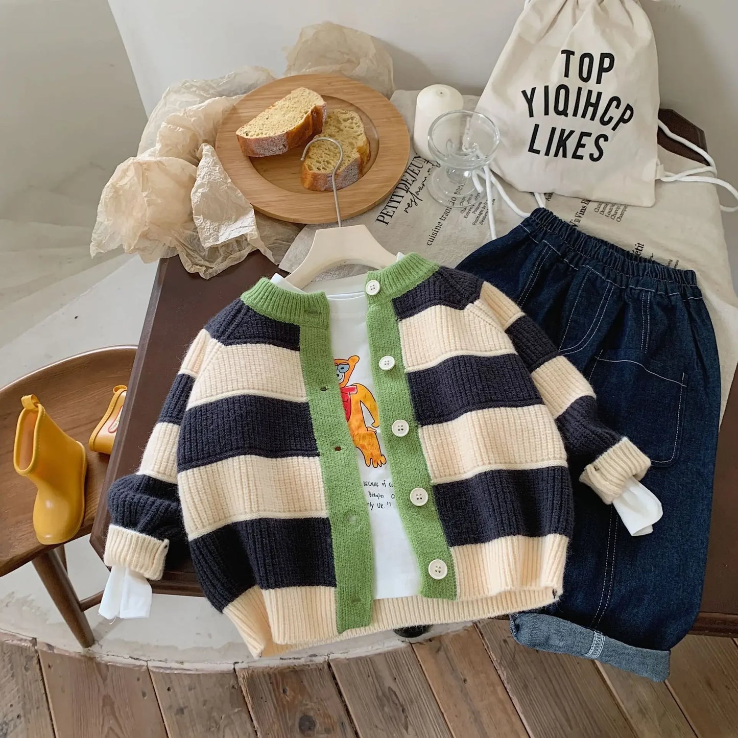 Suéter para niños Otoño e Invierno estilo coreano niños y niñas rayas colores combinados suéter abrigo cárdigan Casual