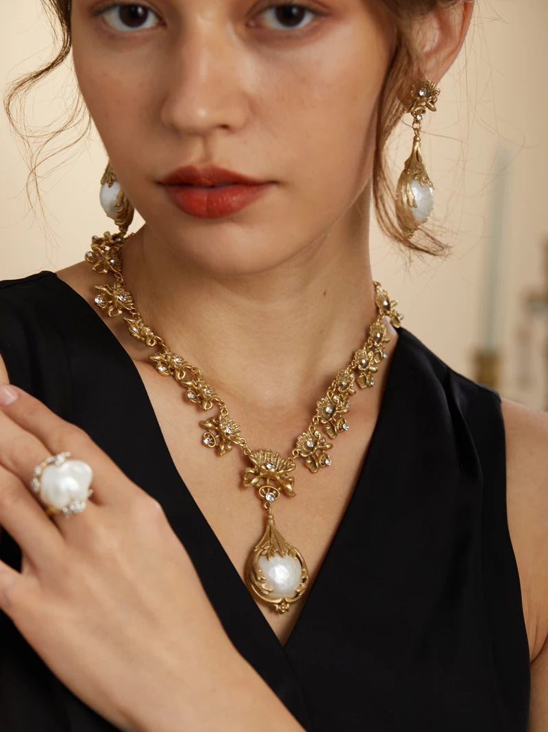 Baroque Style Freshwater Pearls Necklace Jewelry Sets For Women Gold Color Wedding Ring Set Bridal Nightwear Pendant 2025 Trend