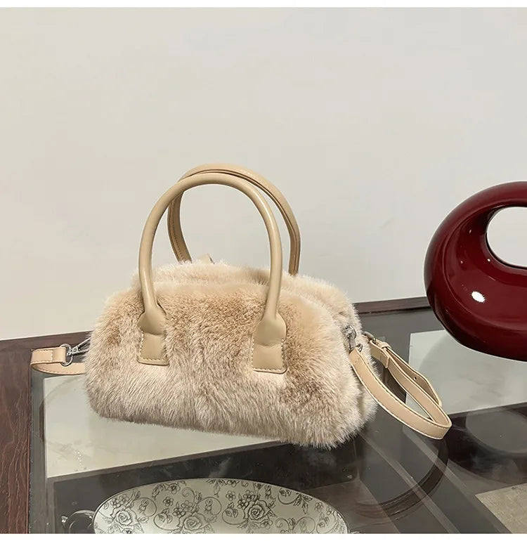 autumn and winter cute plush handbag women's 2025 new fashion versatile shoulder messenger bag