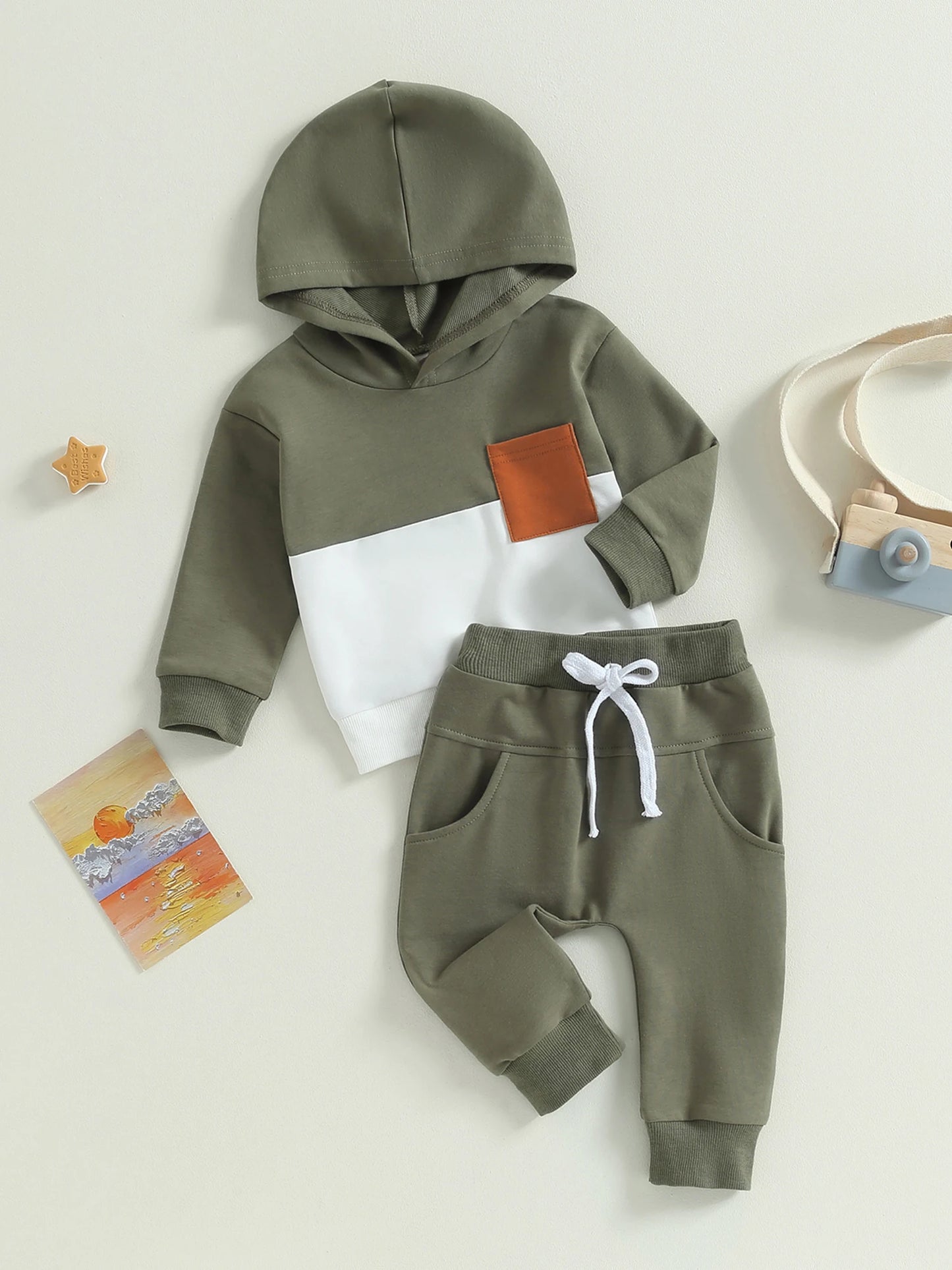 Adorable Hooded Tracksuits for Toddler Boys - Perfect Fall and Winter Outfits in Sizes 2T-3T Featuring