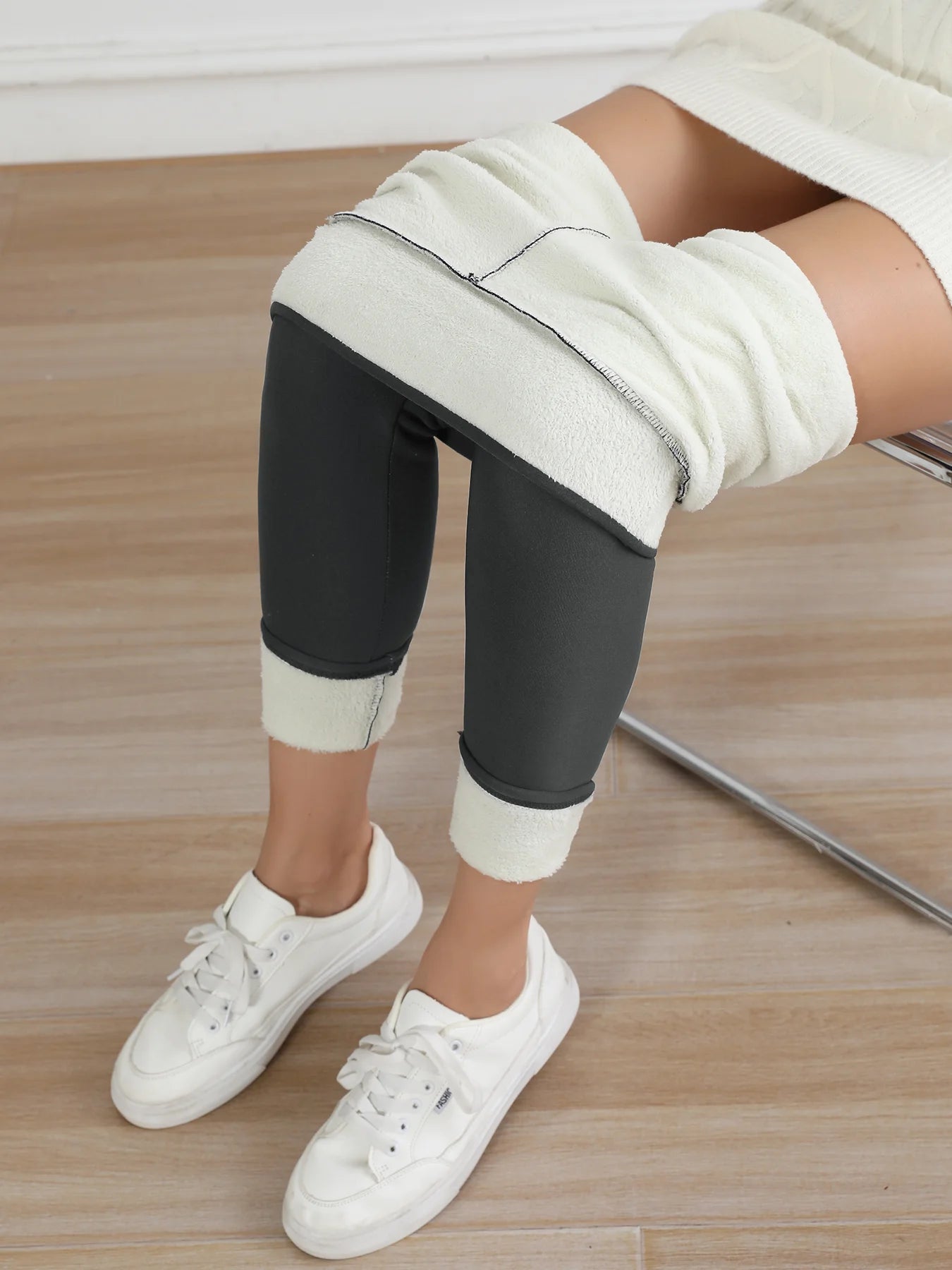 Women Fleece Lined Leggings Thermal Thick Winter Tummy Control Soft Pants High Waisted Velvet Leggings Casual Wear