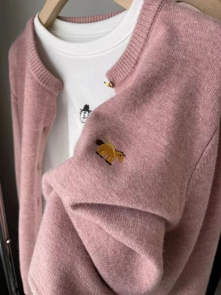Long-sleeved Cashmere cardigan women sweater cashmere knitted  O-neck Cashmere cardigan sweater coat  Autumn and Winter