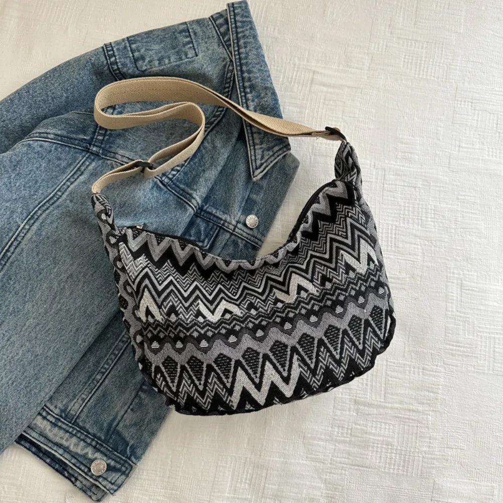 Thailand Ethnic Style Shoulder Bag Saddle Bag Large Capacity Messenger Bag Dumpling Bag Casual Commuting Bag Tote Bag