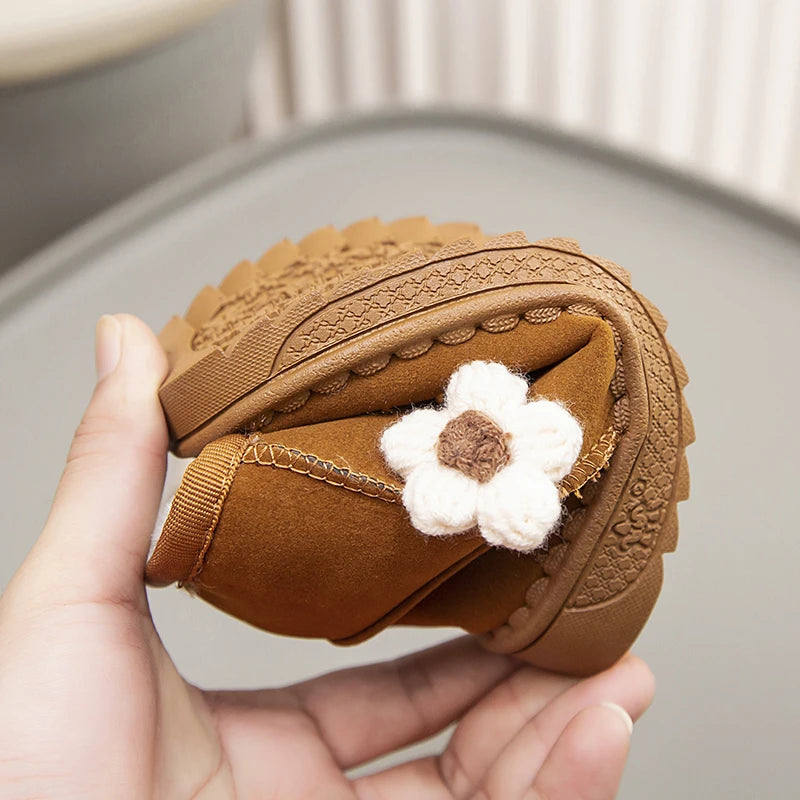 Girl's Winter Snow Boots Appliques Furry Platform Suede Kids Short Boot Four Colors Flexiable Non-slip Warm Chic Children Boot