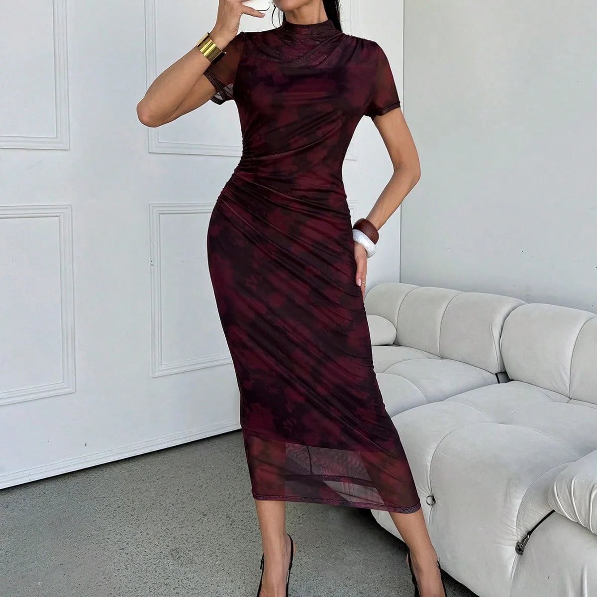 Ladies spring and summer short sleeve long dress fashion abstract digital print tight fashion elegant out of the street party