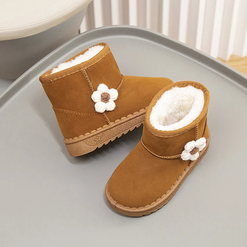 Girl's Winter Snow Boots Appliques Furry Platform Suede Kids Short Boot Four Colors Flexiable Non-slip Warm Chic Children Boot