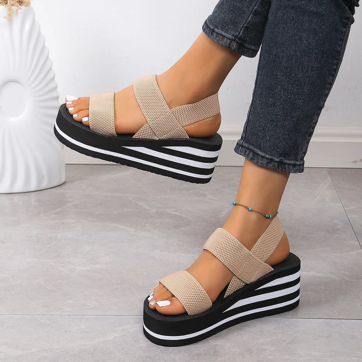 2026Women Slingback Wedge Sandals Outdoor Summer Lightweight Slides Solid Color Thick Bottom Ladies Slipper Female Roman Sandals