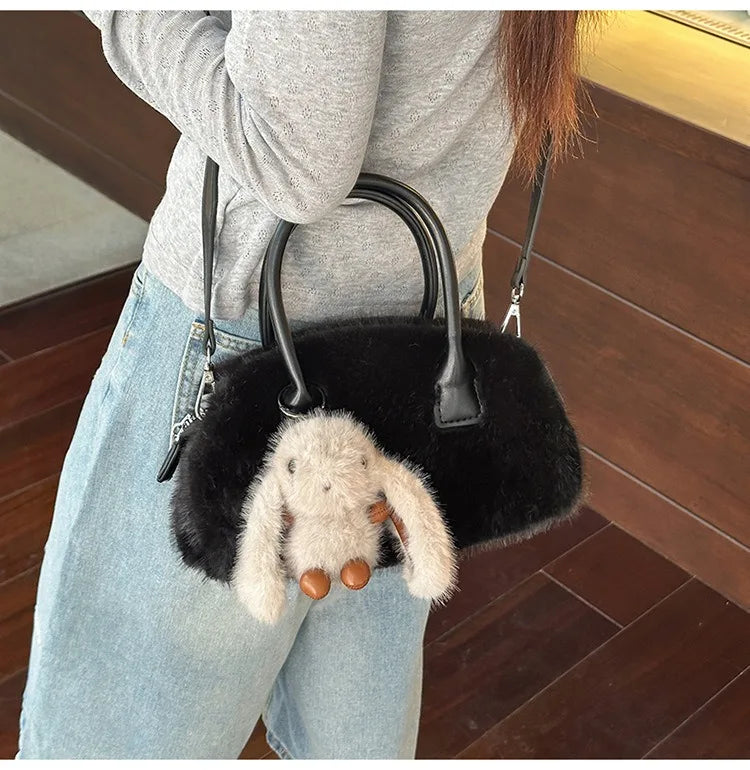 autumn and winter cute plush handbag women's 2025 new fashion versatile shoulder messenger bag