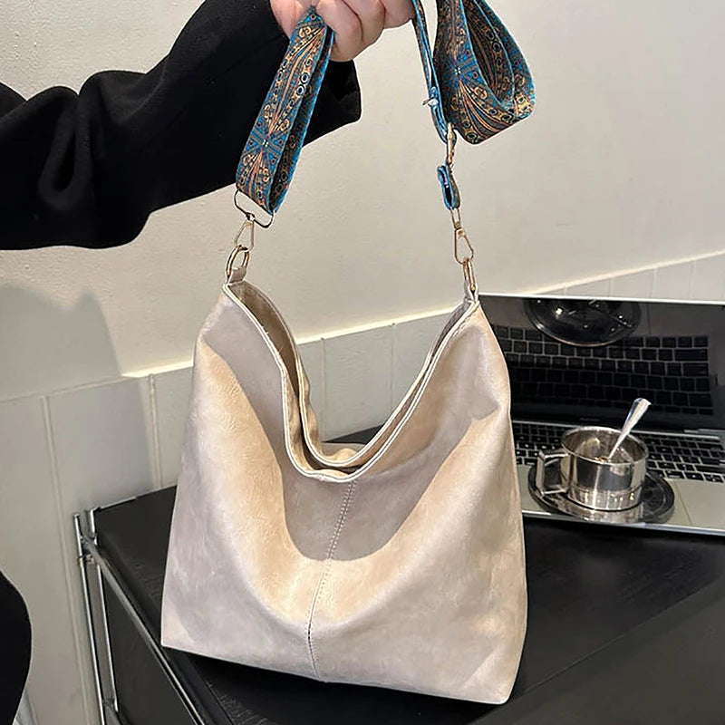 Antique Single Color Feminine Shoulder Sling Bag; Spacious, Simple, Wide Strap Bucket Crossbody Bag