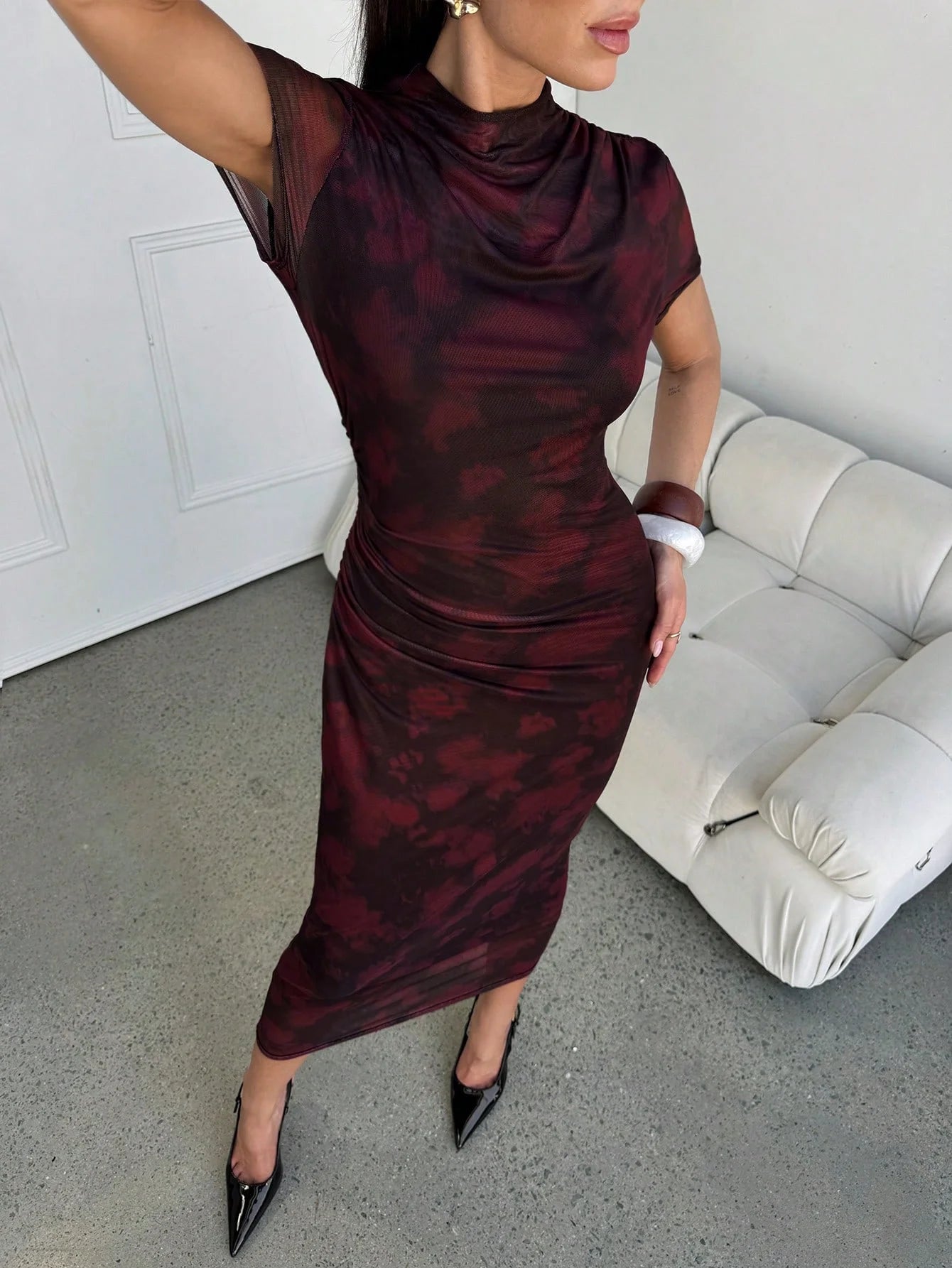 Ladies spring and summer short sleeve long dress fashion abstract digital print tight fashion elegant out of the street party